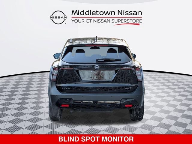 2025 Nissan Kicks — detail view